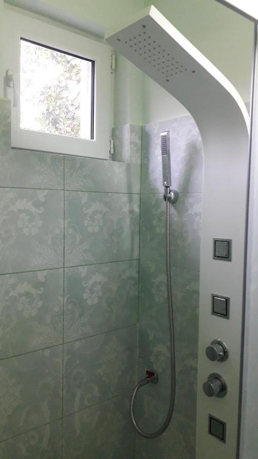 Cozy, Central 1-Bedroom Apartment In Timisoara, Romania エクステリア 写真